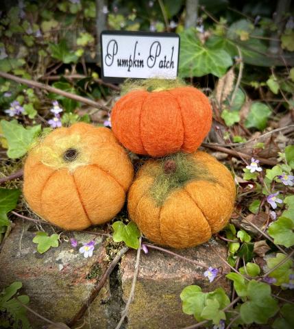 cute pumpkins made of felt