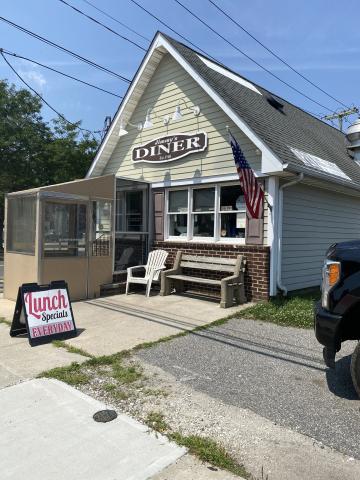 photo of the front of Jimmy's Diner