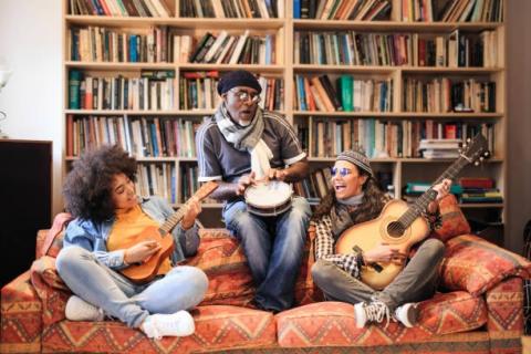 patrons playing guitars